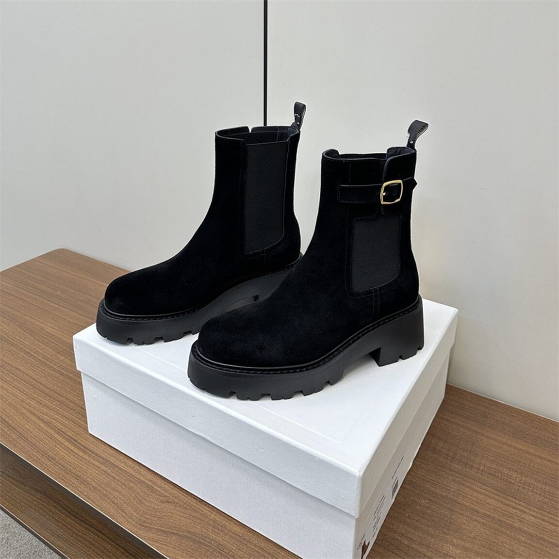 ronald-womens-chelsea-boots-suede_4